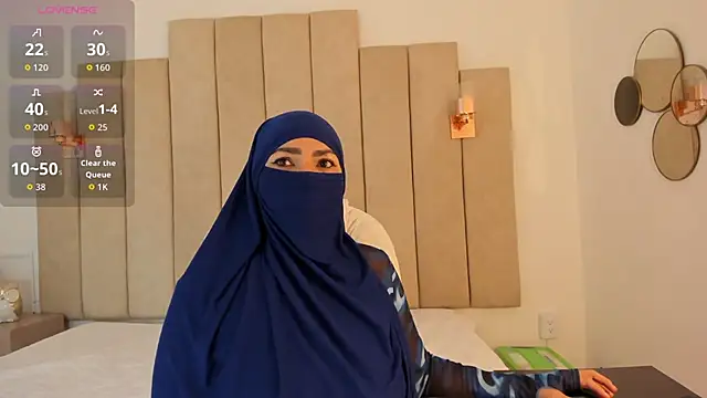  naylaa  online show from 11-19-25, 04:01