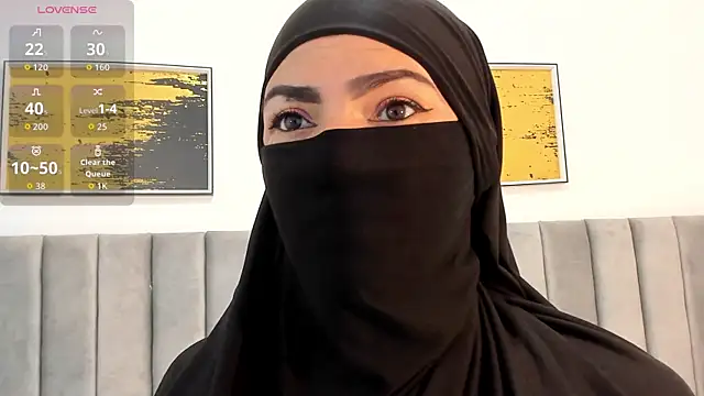  naylaa  online show from 11-11-25, 03:45