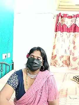tamil-aunt online show from 10-19-25, 05:32