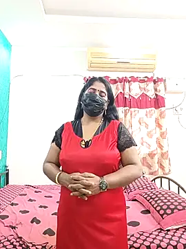 tamil-aunt online show from 11-29-25, 04:56