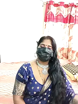 tamil-aunt online show from 10-22-25, 05:51