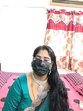 tamil-aunt online show from 11-11-25, 03:34