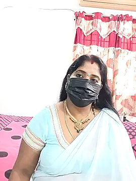 tamil-aunt online show from 01-10-26, 07:36