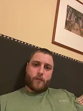 Snapshot of custardnmypie chatting on 10-20-25, 02:35 custardnmypie online show from 10-20-25, 02:35