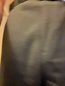 Snapshot of custardnmypie chatting on 10-31-25, 12:40 custardnmypie online show from 10-31-25, 12:40