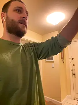 Snapshot of custardnmypie chatting on 10-21-25, 12:43 custardnmypie online show from 10-21-25, 12:43