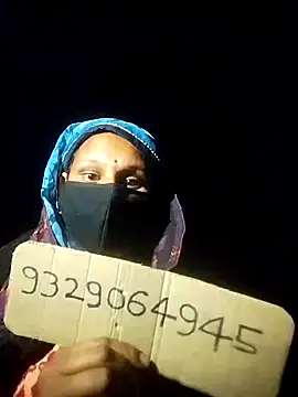 Snapshot of rasmi_powar chatting on 10-20-25, 04:07 rasmi powar online show from 10-20-25, 04:07