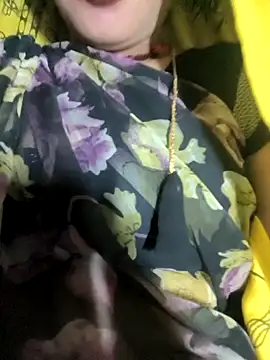 Snapshot of rasmi_powar chatting on 11-03-25, 03:48 rasmi powar online show from 11-03-25, 03:48