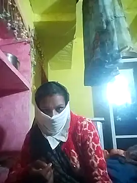 Snapshot of rasmi_powar chatting on 10-11-25, 03:57 rasmi powar online show from 10-11-25, 03:57