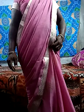 Snapshot of Black_horse777 chatting on 11-06-25, 05:11 Black horse777 online show from 11-06-25, 05:11