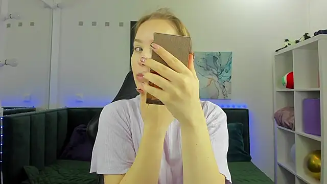 Melissa new22 online show from 11-08-25, 11:08