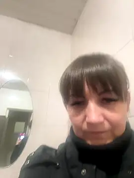 Butterfly8385 online show from 10-20-25, 02:17