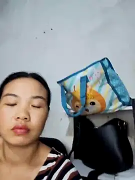 pusi xinh online show from 10-16-25, 06:54