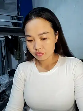 pusi xinh online show from 10-21-25, 04:34