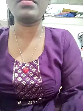 Snapshot of Lovely_Payal chatting on 02-13-26, 09:09 Lovely Payal online show from 02-13-26, 09:09