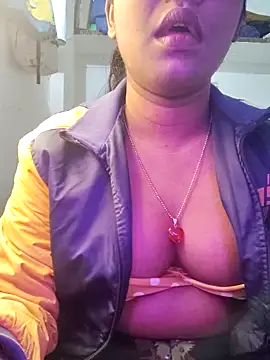 Snapshot of Lovely_Payal chatting on 02-18-26, 03:37 Lovely Payal online show from 02-18-26, 03:37