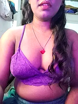 Snapshot of Lovely_Payal chatting on 02-19-26, 09:50 Lovely Payal online show from 02-19-26, 09:50