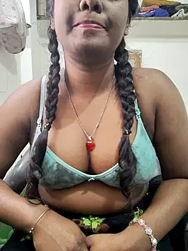 Snapshot of Lovely_Payal chatting on 03-02-26, 04:46 Lovely Payal online show from 03-02-26, 04:46