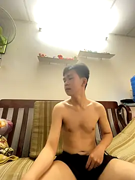 Snapshot of azn_typhoon00 chatting on 10-18-25, 04:03 azn typhoon00 online show from 10-18-25, 04:03