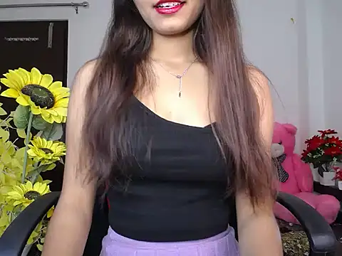 Snapshot of Hot_Kareena chatting on 10-16-25, 05:38 Hot Kareena online show from 10-16-25, 05:38