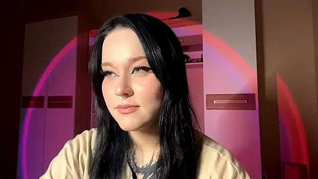 KristenGoodmon online show from 10-21-25, 10:58