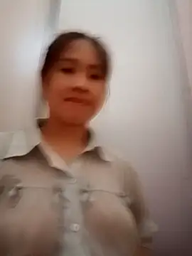 tuongvycute online show from 10-22-25, 03:22