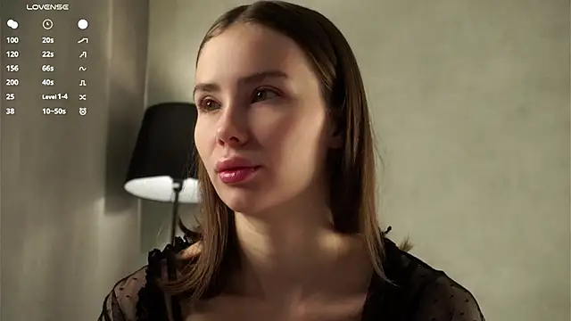 Snapshot of MonetLeitman chatting on 02-01-26, 01:15 MonetLeitman online show from 02-01-26, 01:15