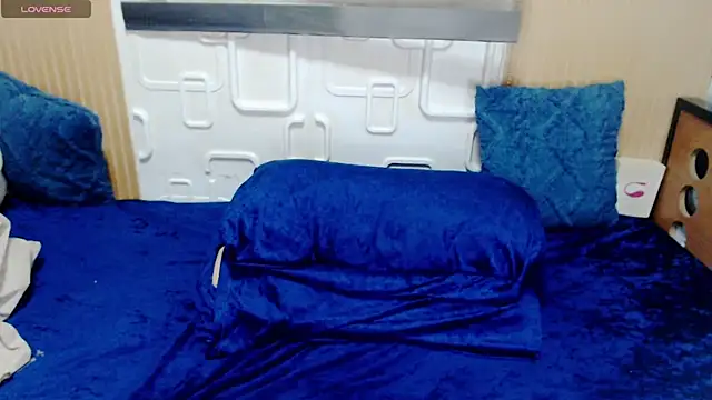 BellaMistressJhax online show from 12-22-25, 10:48