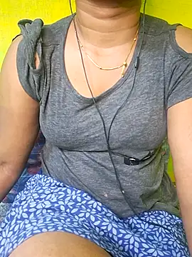 Snapshot of tamil_kanaka chatting on 07-23-26, 04:36 tamil kanaka online show from 07-23-26, 04:36