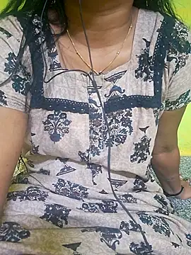 Snapshot of tamil_kanaka chatting on 05-14-26, 06:10 tamil kanaka online show from 05-14-26, 06:10