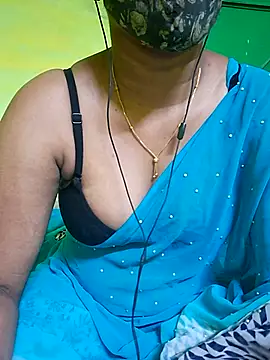 Snapshot of tamil_kanaka chatting on 04-26-26, 02:47 tamil kanaka online show from 04-26-26, 02:47