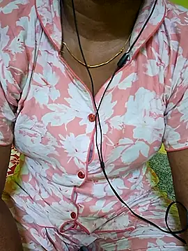 Snapshot of tamil_kanaka chatting on 05-11-26, 09:54 tamil kanaka online show from 05-11-26, 09:54