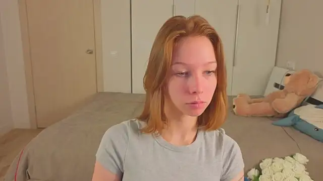 Snapshot of LilyVoise chatting on 11-03-25, 11:58 LilyVoise online show from 11-03-25, 11:58