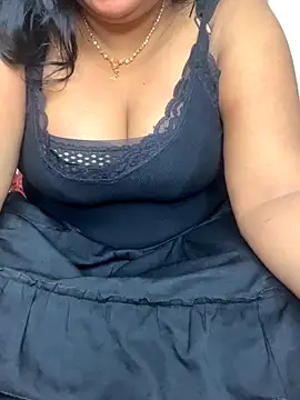 Snapshot of AttractiveDesiGirl chatting on 10-10-25, 05:14 AttractiveDesiGirl online show from 10-10-25, 05:14