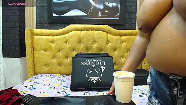 valeri wet online show from 03-04-26, 01:19