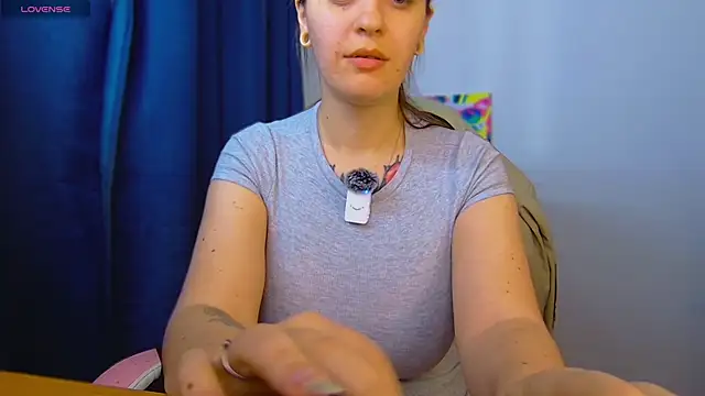 Snapshot of Ann_mikela chatting on 06-04-26, 03:38 Ann mikela online show from 06-04-26, 03:38