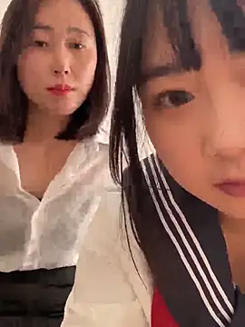 xiaoxue7788 online show from 10-22-25, 04:12