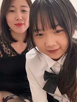 xiaoxue7788 online show from 10-21-25, 02:44