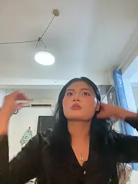 lan-xinh1 online show from 10-21-25, 05:07