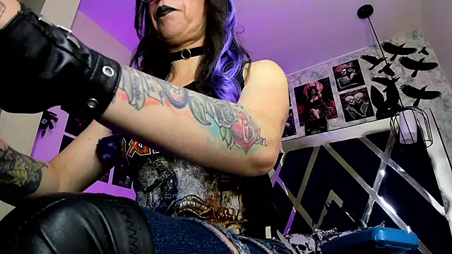 Evangelinejoness  online show from 02-24-26, 12:06