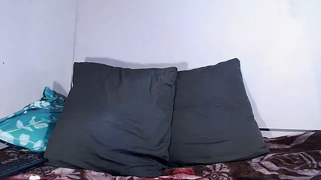 XSpicyQueenX online show from 11-22-25, 05:45