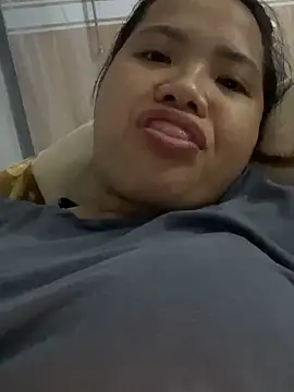 Snapshot of anne_baby2k chatting on 10-25-25, 10:25 anne baby2k online show from 10-25-25, 10:25