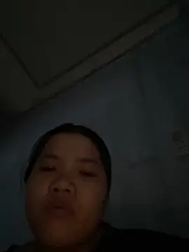 Snapshot of anne_baby2k chatting on 11-05-25, 11:08 anne baby2k online show from 11-05-25, 11:08