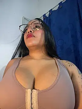 Snapshot of mis-violetha chatting on 07-18-26, 03:04 mis-violetha online show from 07-18-26, 03:04