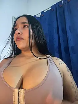 Snapshot of mis-violetha chatting on 07-07-26, 02:58 mis-violetha online show from 07-07-26, 02:58