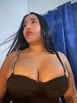Snapshot of mis-violetha chatting on 06-12-26, 07:55 mis-violetha online show from 06-12-26, 07:55