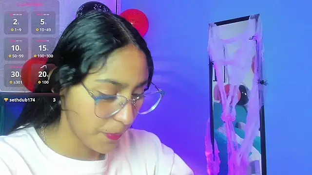 Snapshot of paulacastilla chatting on 10-29-25, 02:16 paulacastilla online show from 10-29-25, 02:16