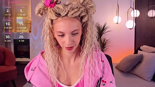 mia silkk online show from 10-13-25, 07:54