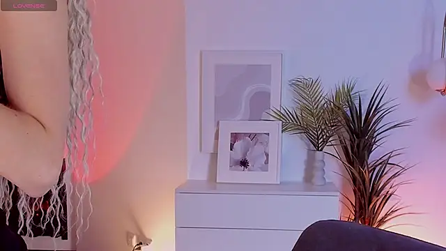 mia silkk online show from 10-27-25, 06:25