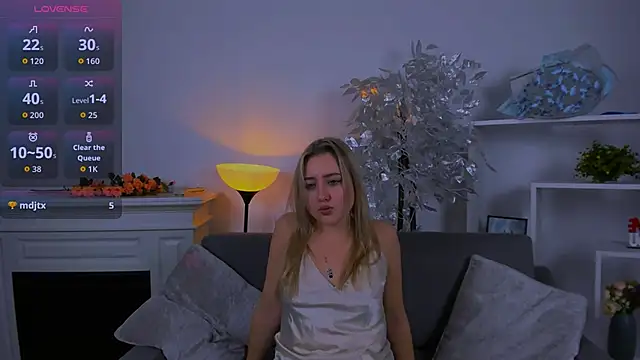 Lulu   Moon online show from 11-03-25, 06:51